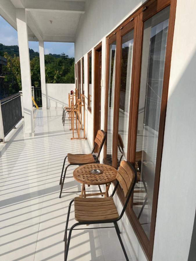 Villa Iris Homestay Улувату Екстер'єр фото